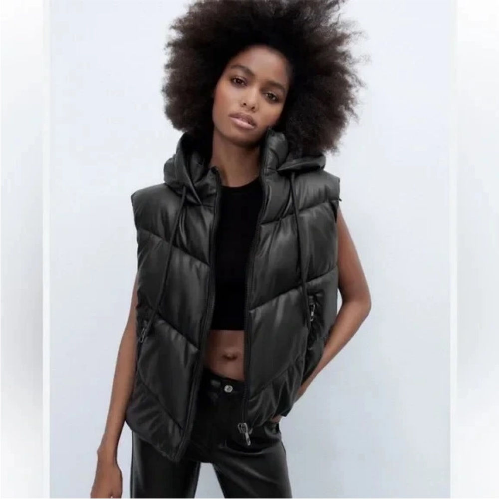 Zara Black Quilted Faux-Leather Puffer Vest - Picture 4 of 11
